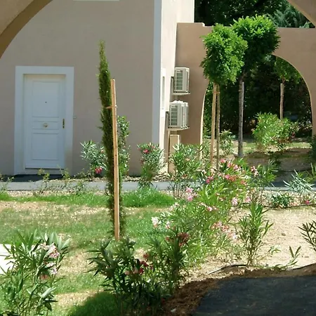 Lagrange Les Bastides Des Chaumettes Appart hôtel 4*